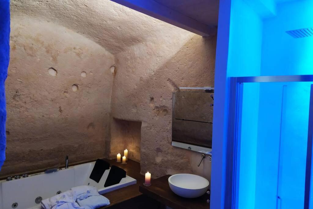 Fornaci 46 Sassi Con Idromassaggio Villa Matera Buitenkant foto